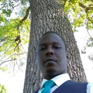 Meet your Posher, Ramone